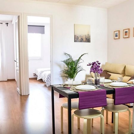 Bcn4Days 24/7 Apartments โอสปิตาเล็ต เดอ โยเบรกัต ภายนอก รูปภาพ