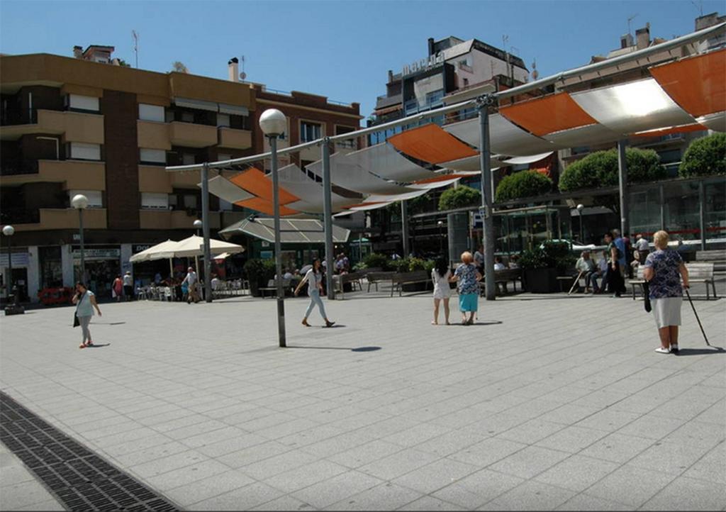 Bcn4Days 24/7 Apartments โอสปิตาเล็ต เดอ โยเบรกัต ภายนอก รูปภาพ